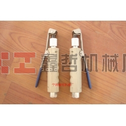 鑫哲-噴砂機(jī)配件，小型移動(dòng)式噴砂機(jī)噴槍?zhuān)瑖娚皹? /></a><br />
						<a href=